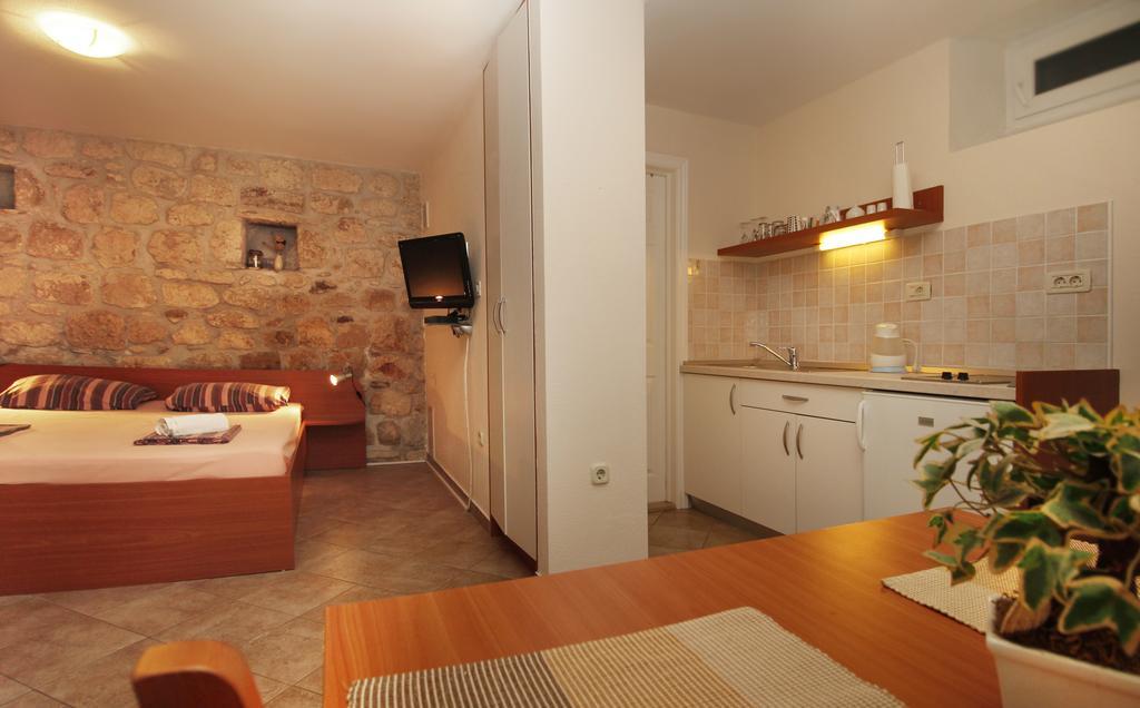 Apartments Caralipeo 마카르스카 객실 사진